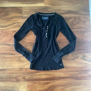 Y2K American Eagle Outfitters Black Long Sleeve Henley